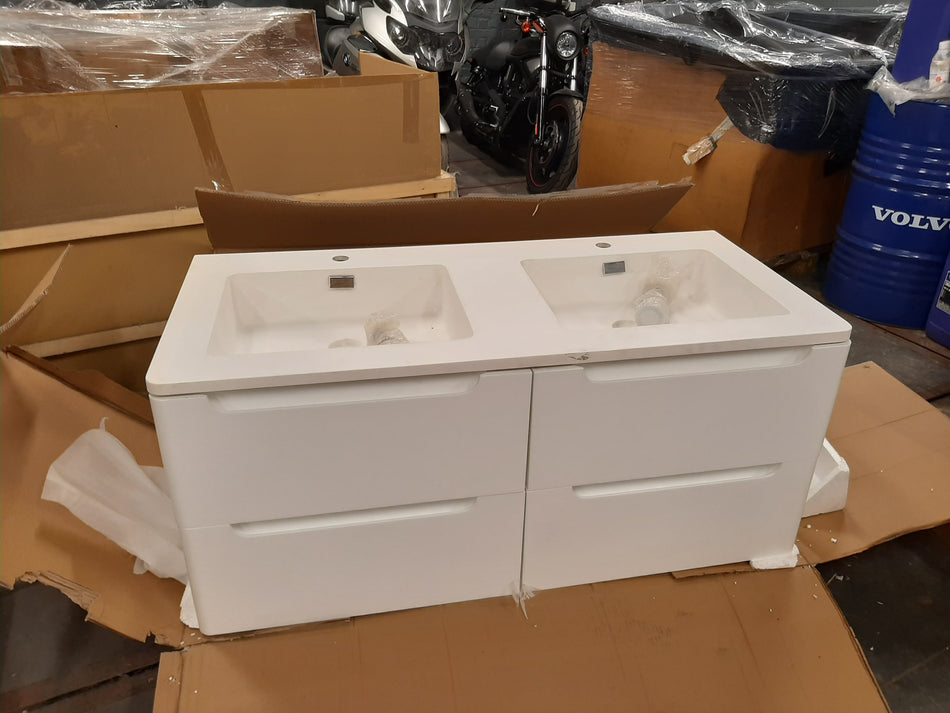 Nieuw badkamermeubel met dubbele wasbak van 120 cm breed + spiegel