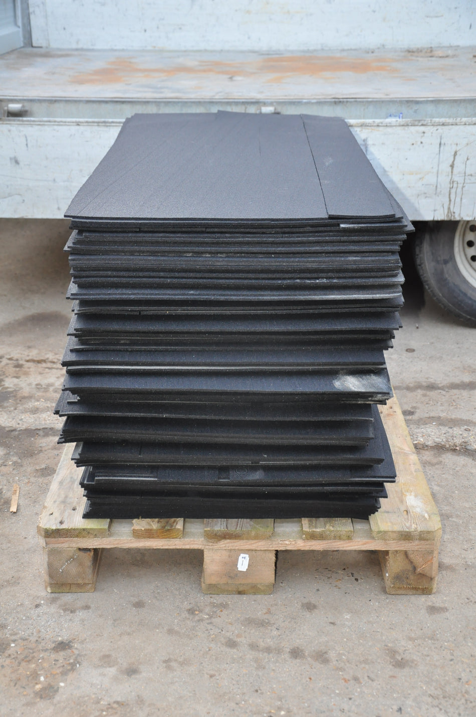 Rubber granulaat antislipmat voor ladingzekering 120x11 cm