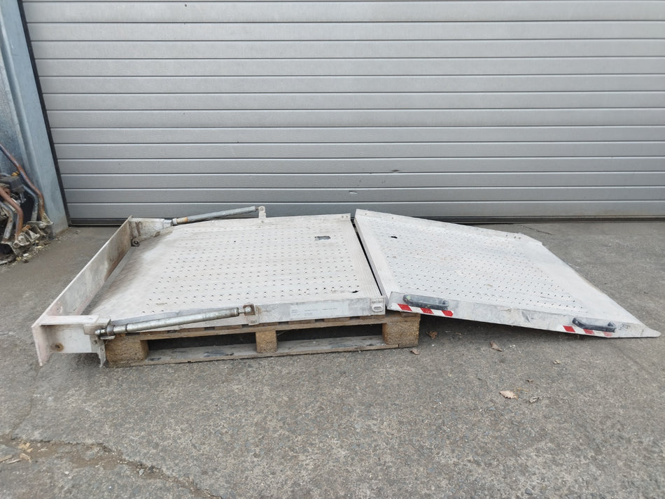 Aluminium opvouwbare oprijplaat - oprijramp voor bestelwagen 240x100 cm