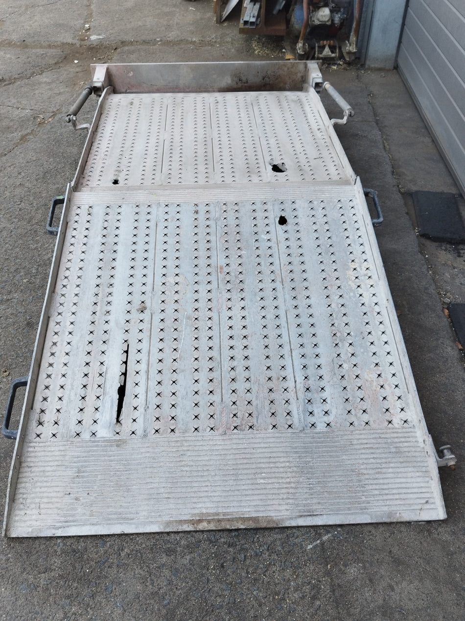 Aluminium opvouwbare oprijplaat - oprijramp voor bestelwagen 240x100 cm