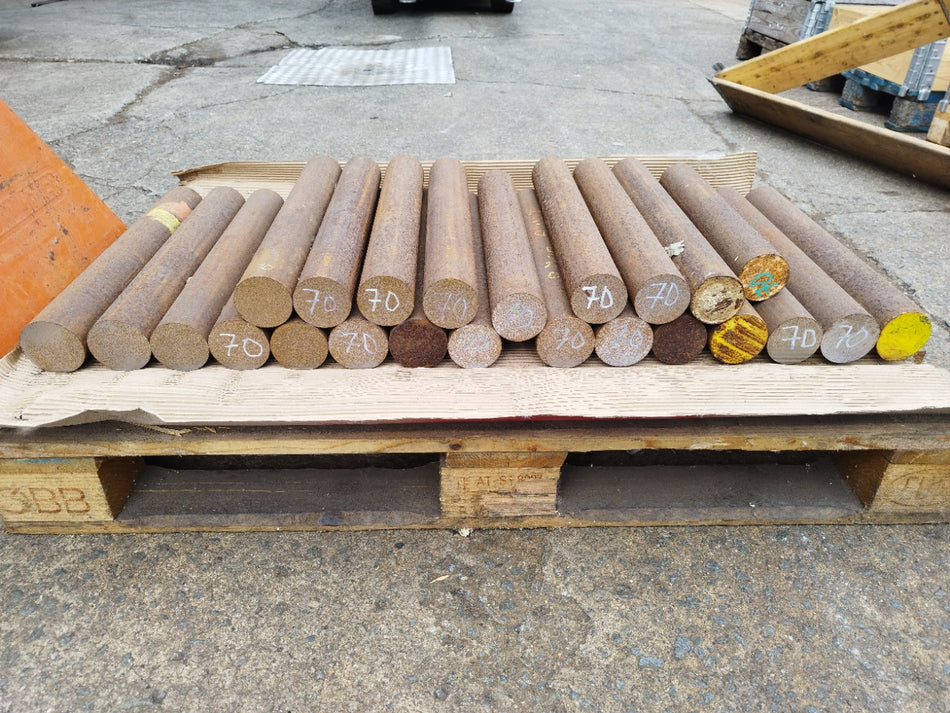 Metaal / staal volstaf + dikwandige buizen voor de draaibank