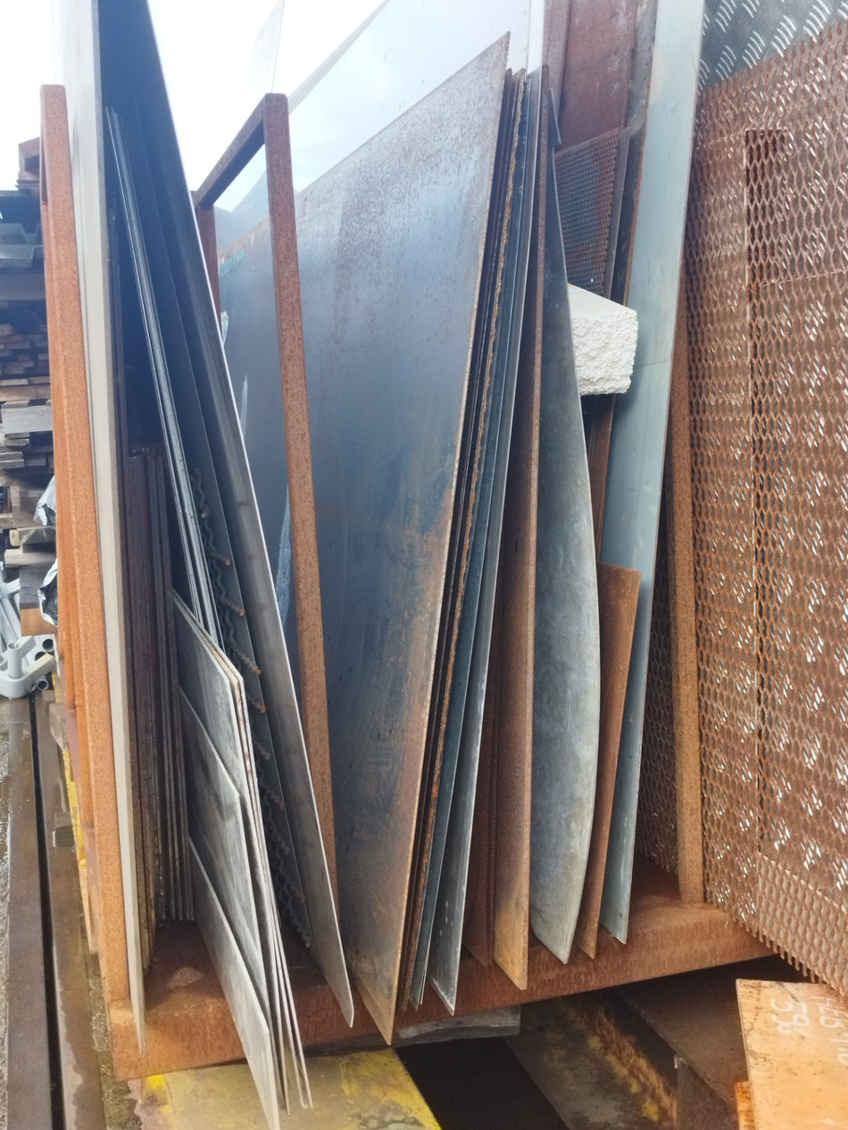 Metaalplaten - aluminium plaat - INOX plaat - Zink plaat- messing plaat- koper plaat- RVS plaat