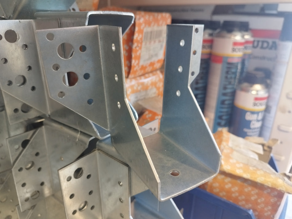 Gegalvaniseerde raveeldrager 260 / 50 x 105 mm - NIEUW!