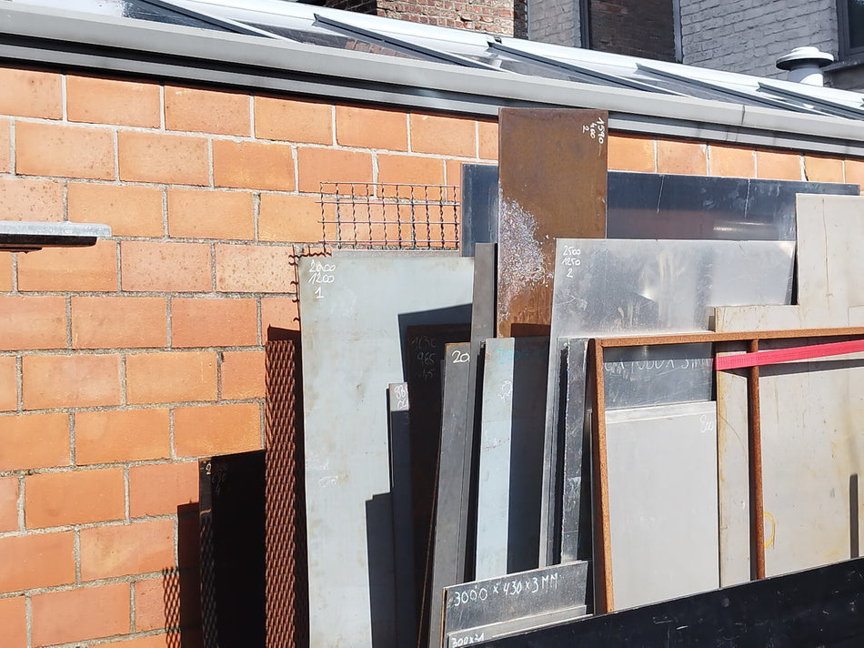 Metaalplaten - aluminium plaat - INOX plaat - Zink plaat- messing plaat- koper plaat- RVS plaat