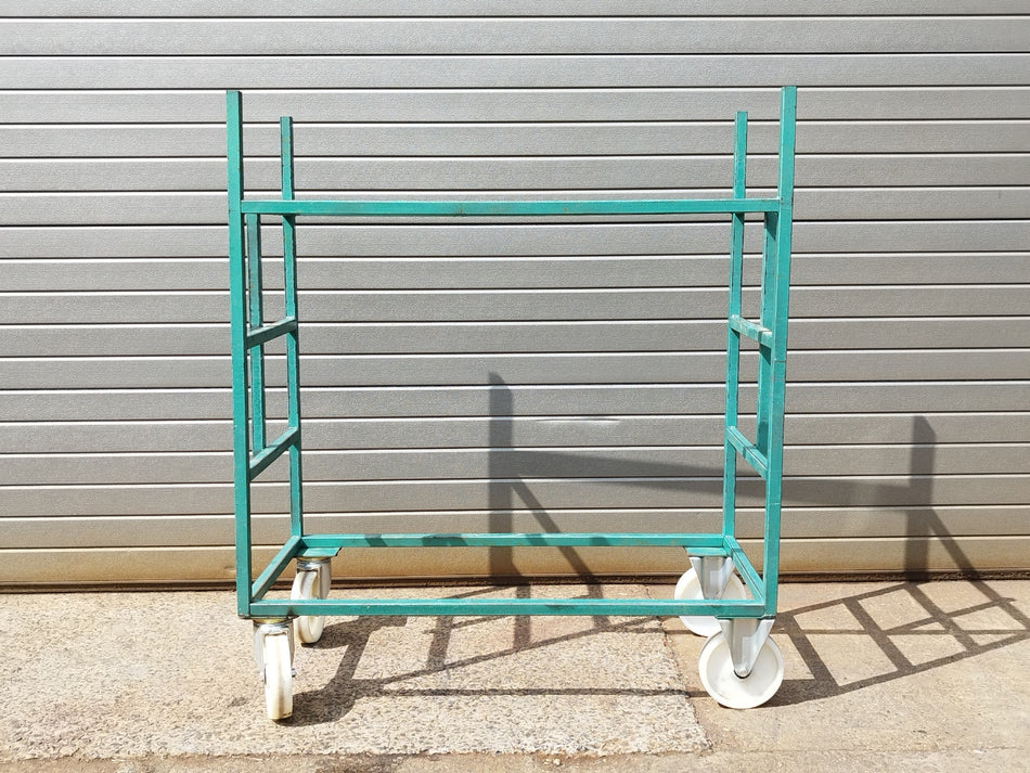 Transportwagen - intern transport - magazijnkar - plateauwagen - werktafel -