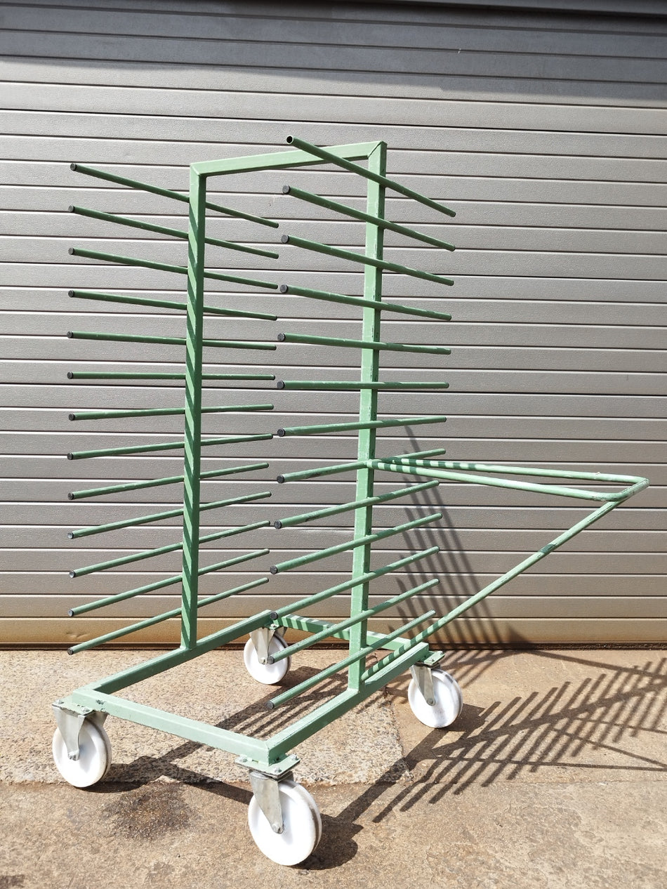 Transportwagen - intern transport - magazijnkar - plateauwagen - werktafel - droogrek