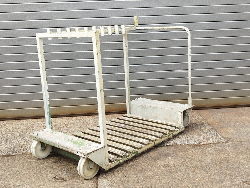Transportwagen - intern transport - magazijnkar - plateauwagen - werktafel - deurenkar - droogrek