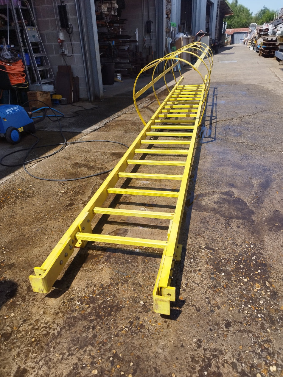 Glasvezelversterkte kunststof ladder 615 cm